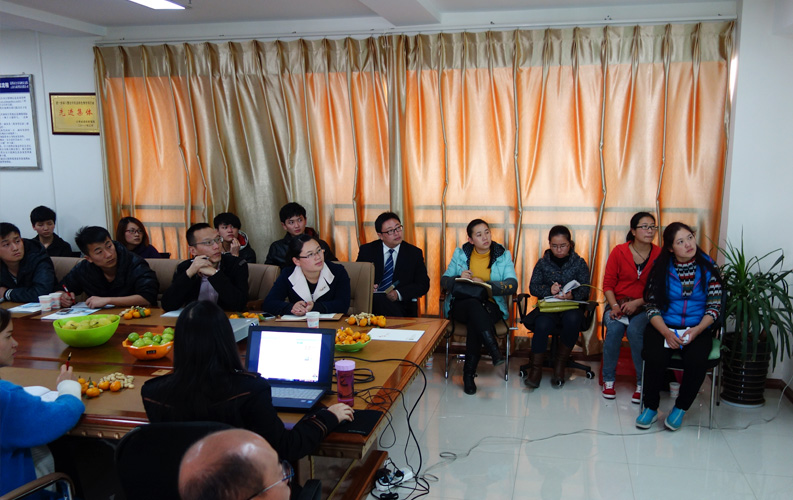 天度第四屆客戶沙龍及網(wǎng)絡(luò)營銷分享會于2013年10月23日舉行，30余家客戶參加了本次沙龍和講座，并給予高度贊許和認(rèn)可。事實(shí)證明，天度在不斷強(qiáng)化產(chǎn)品和服務(wù)品質(zhì)的同時，我們還持續(xù)不斷加強(qiáng)對客戶網(wǎng)站運(yùn)營和營銷推廣上的支持。選擇天度，就是選擇了一條通往新媒體營銷和電子商務(wù)的捷徑。