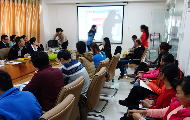 目前天度客戶沙龍已順利舉行4期，我們將一直秉承全公益、凈干貨、不推銷產(chǎn)品的理念，助力天度新老客戶開展網(wǎng)絡(luò)營銷和移動互聯(lián)網(wǎng)營銷。